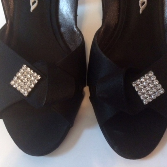 Nina peeptoe heel with rhinestone decoration 10M - Picture 3 of 6